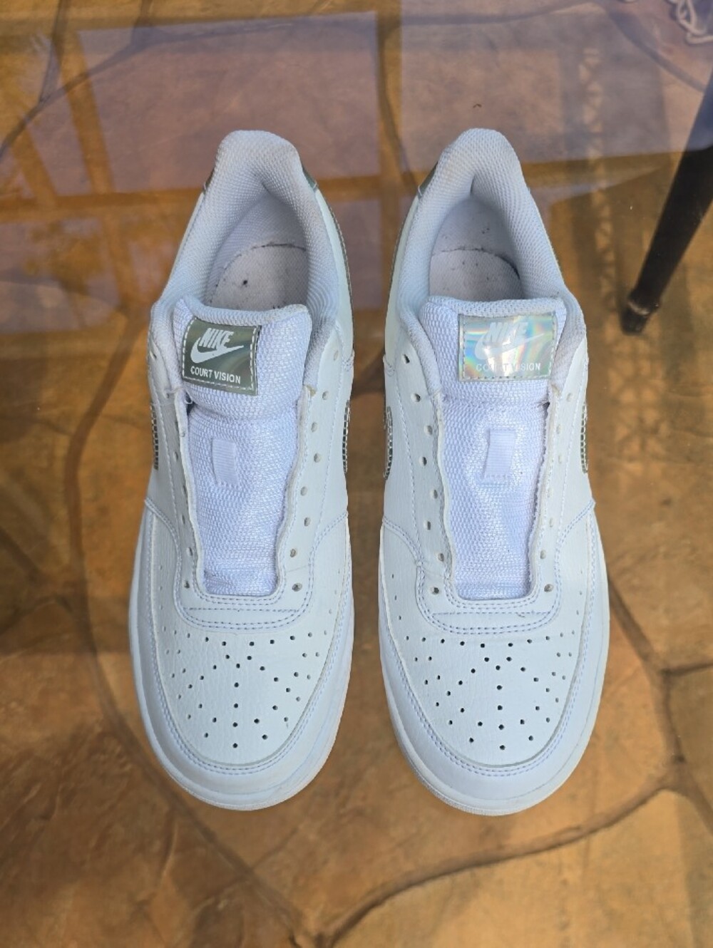 Nike Women's White Nike Sneakers - Picture 3 of 6